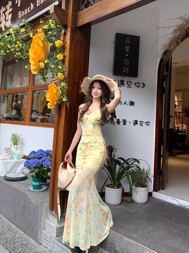 Women's Vacation Style Strappy Backless Cami Dress Summer Floral Print Sexy Waist-cinching Mermaid Hem Bodycon Long Dress