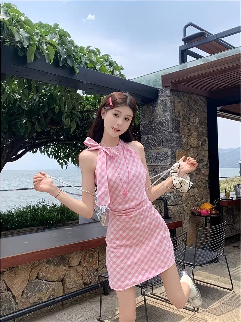 Summer Halter Neck Off-Shoulder Pink Plaid Sleeveless Dress Irregular Bow Design Skirt Women, Pink Off-Shoulder Sleeveless Halter Neck Plaid Dress Women'S Spring 2026 New Bow French Hip-Wrap Short Skirt