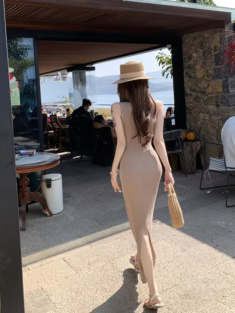 New Summer French-Style Pleated Ice Dress, a Sleeveless Long Gown for Women That Flatters The Figure